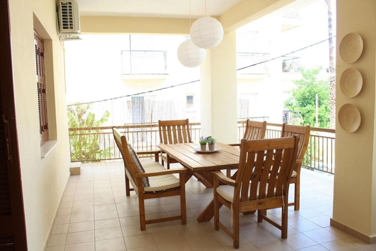 Centro Home カラマタ エクステリア 写真